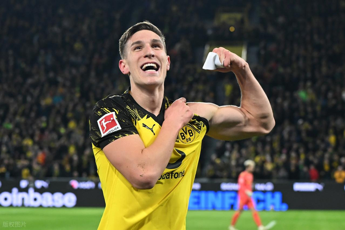 开云体育app下载官网-德甲最新积分战报 多特大胜差拜仁8分 斯图加特4轮不败冲进前3|多特蒙德|不来梅|法兰克福|吉拉西|云达不来梅_新浪体育_新浪新闻