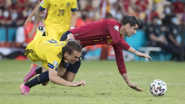 开云体育app下载官网-西班牙队果然如期待的失望，恩里克换人如儿戏